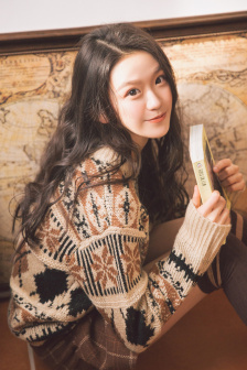女性开裆裤无遮挡